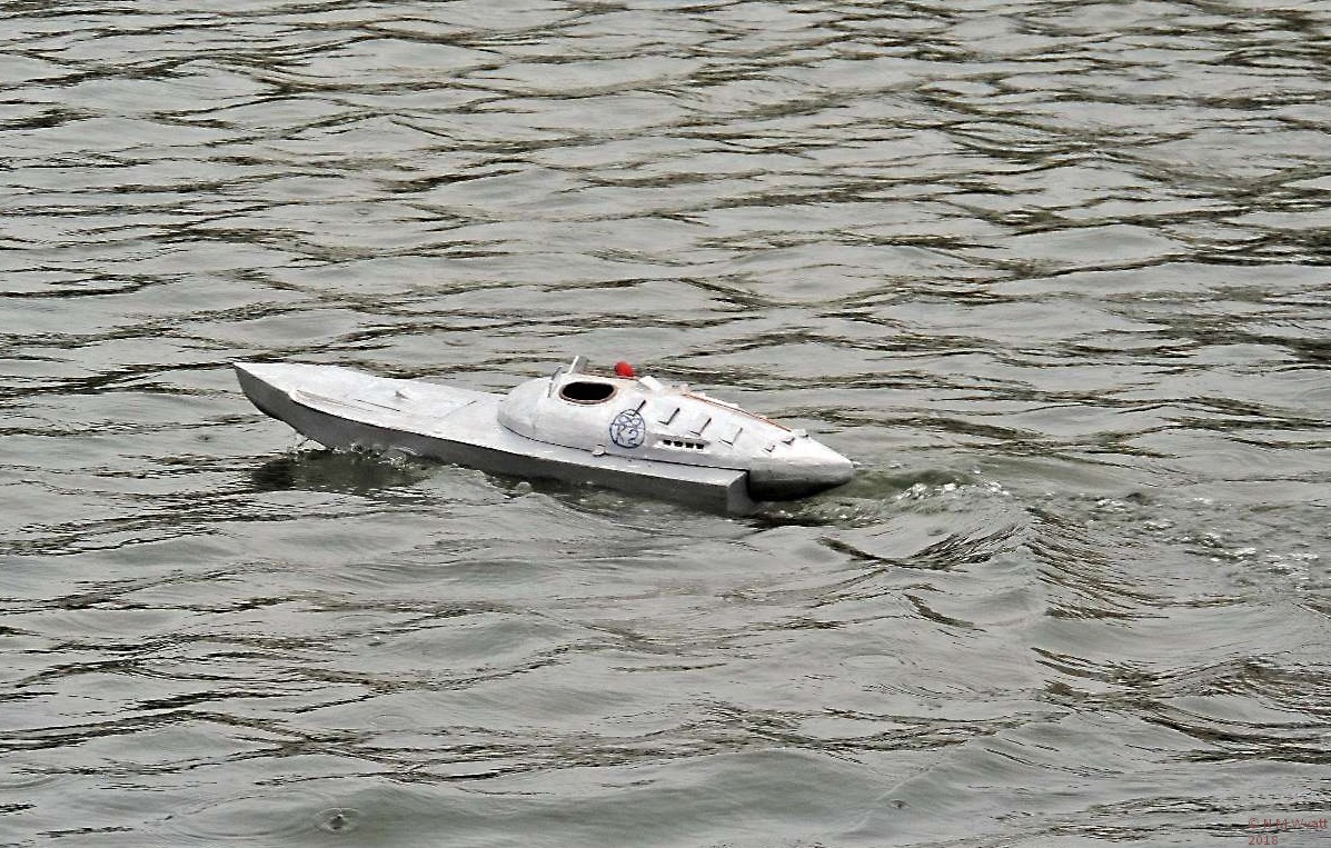 Miss Britain II in action