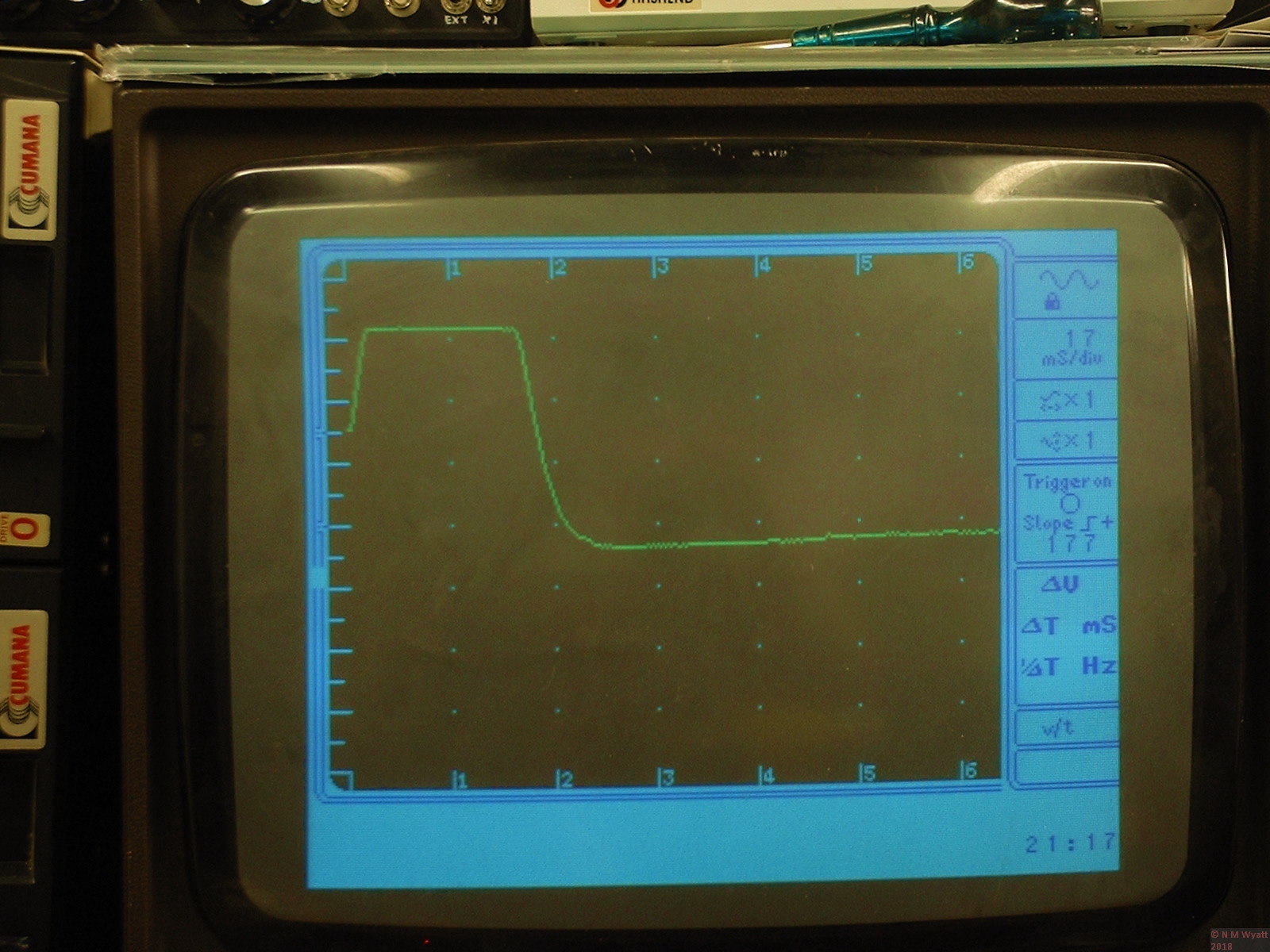 Beeb Scope does a nice job of capturing a pulse. Beeb Scope does a nice job of capturing a pulse.